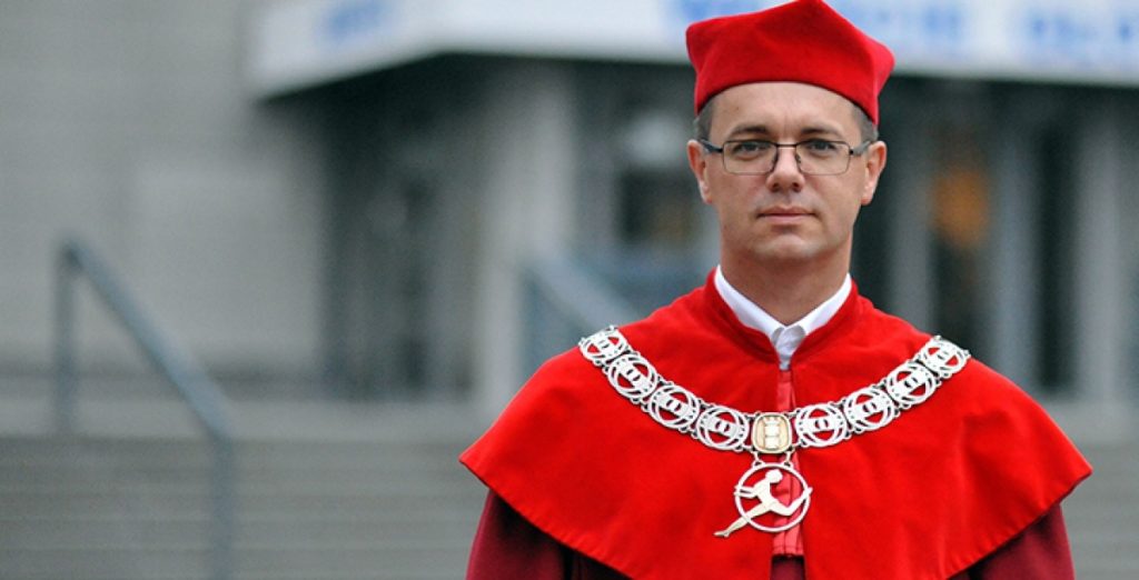 Co się dzieje na gdańskiej AWFiS? 1