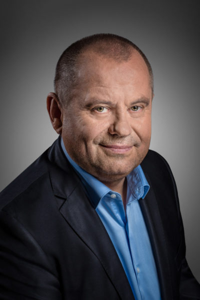 Czarny łabędź zmienia świat 1