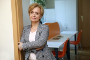 Niewidoczni, niezbędni 1