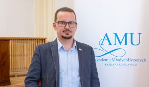 Doktoranci na piedestale. Po co ewaluacja szkół doktorskich? 2