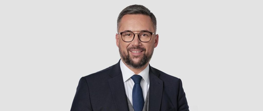 Zmiana u sterów MNiSW 1