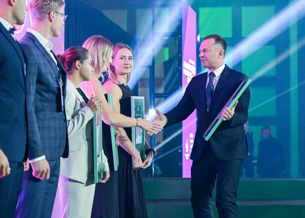 Gratulacje dla zwycięzców 1 Gratulacje dla zwycięzców 1