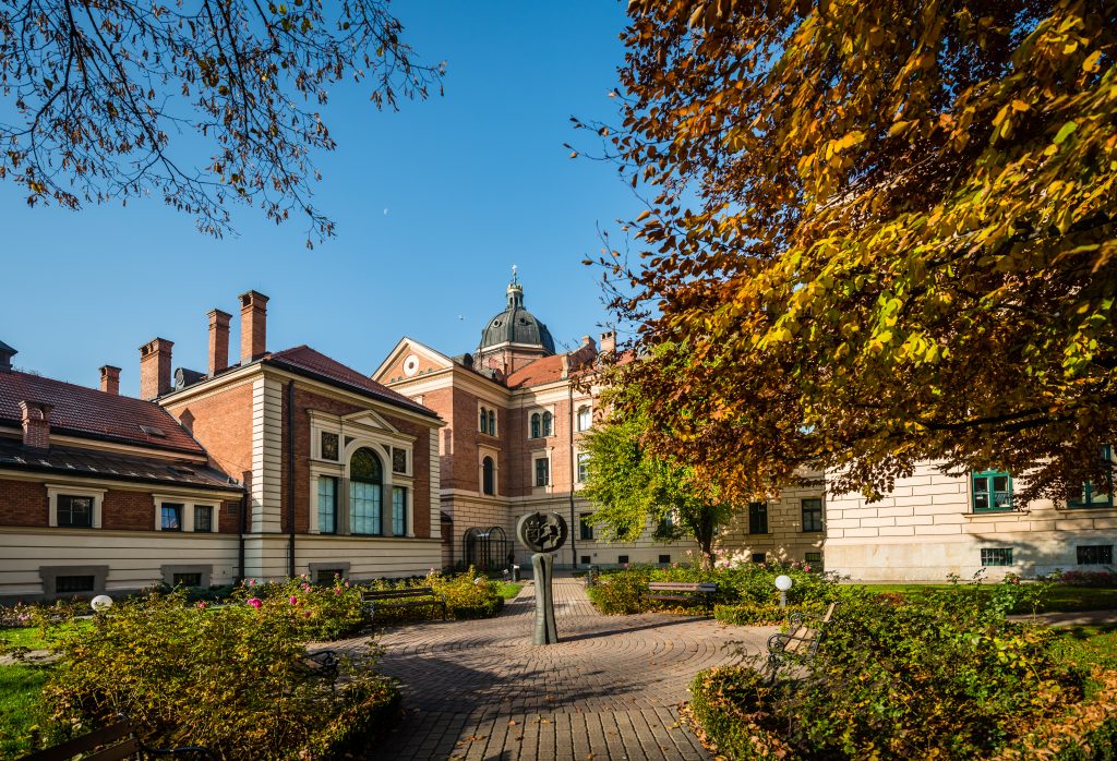 Ekonomiczny stulatek 1